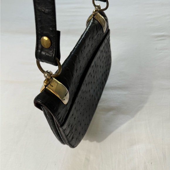 Vintage ostrich leather Triangle bag - Picture 6 of 7